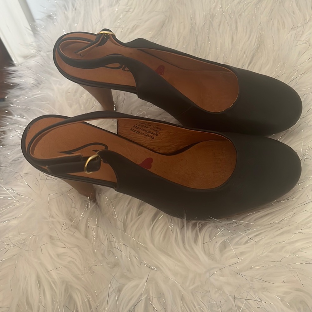 Baci Libby sling back Black pumps size 8